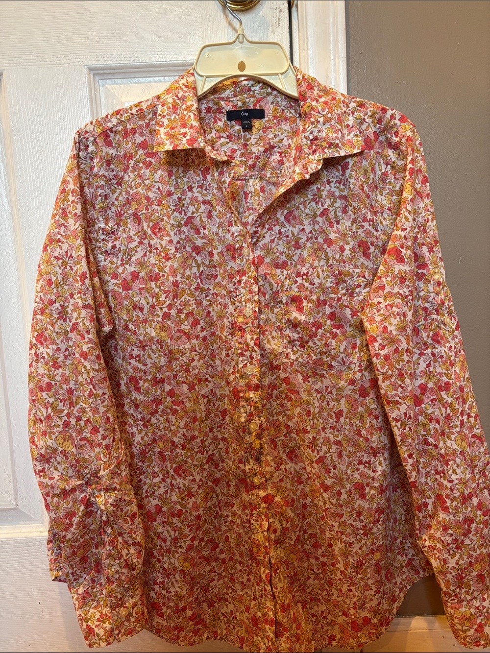 GAP Women’s Ditsy Floral Boyfriend Button-Down Shirt Large Roll Tab Sleeves